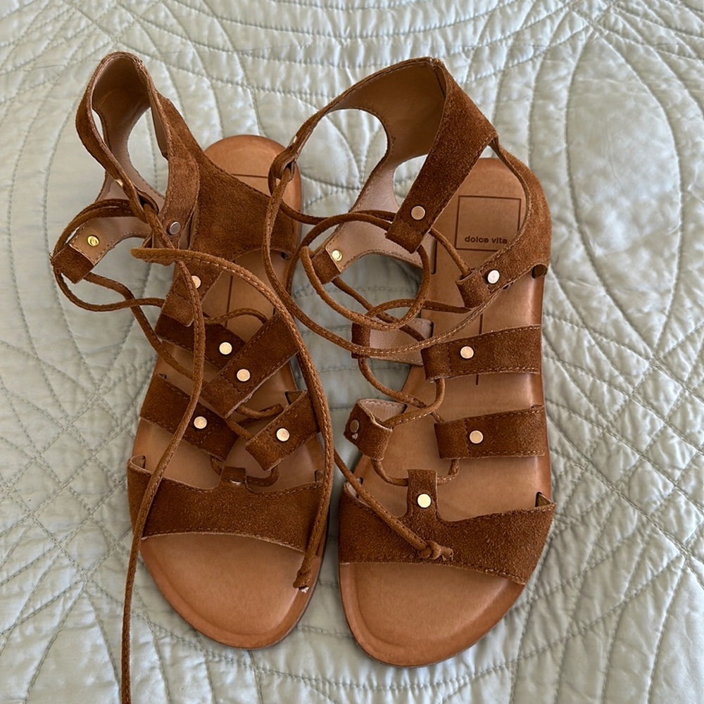 Dolce Vita Jasmine Sandal. Size 7.5